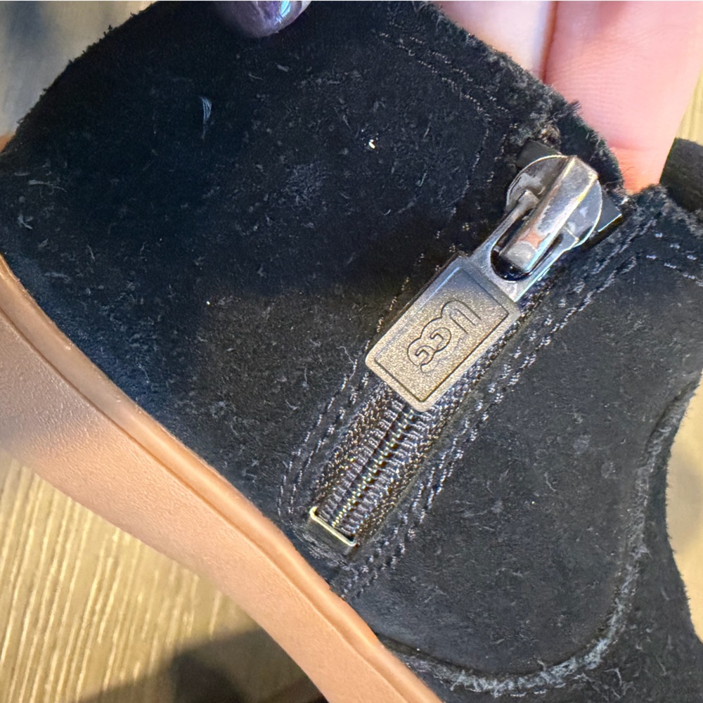 UGG Kids Black Suede Boots with Tan Soles - Picture 8 of 8